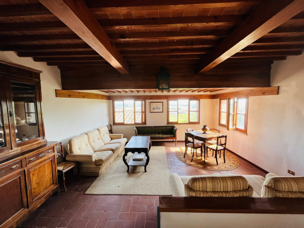 casa Torre indipendente con terrazze giardino privato garage Santa Maria a Monte in vendita