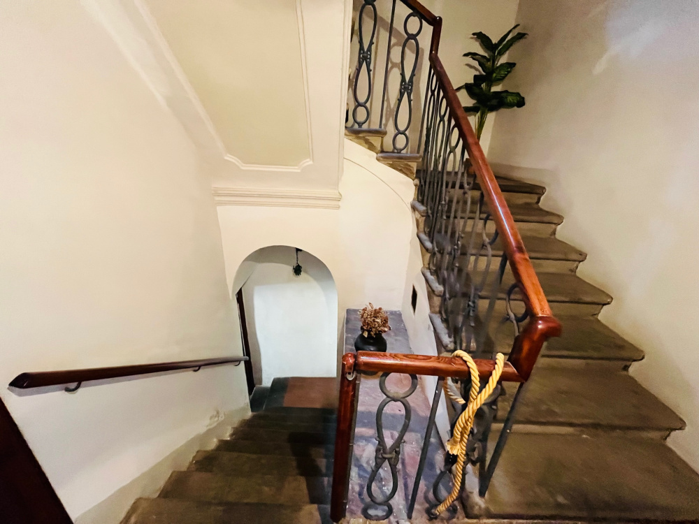 casa Torre indipendente con terrazze giardino privato garage Santa Maria a Monte in vendita