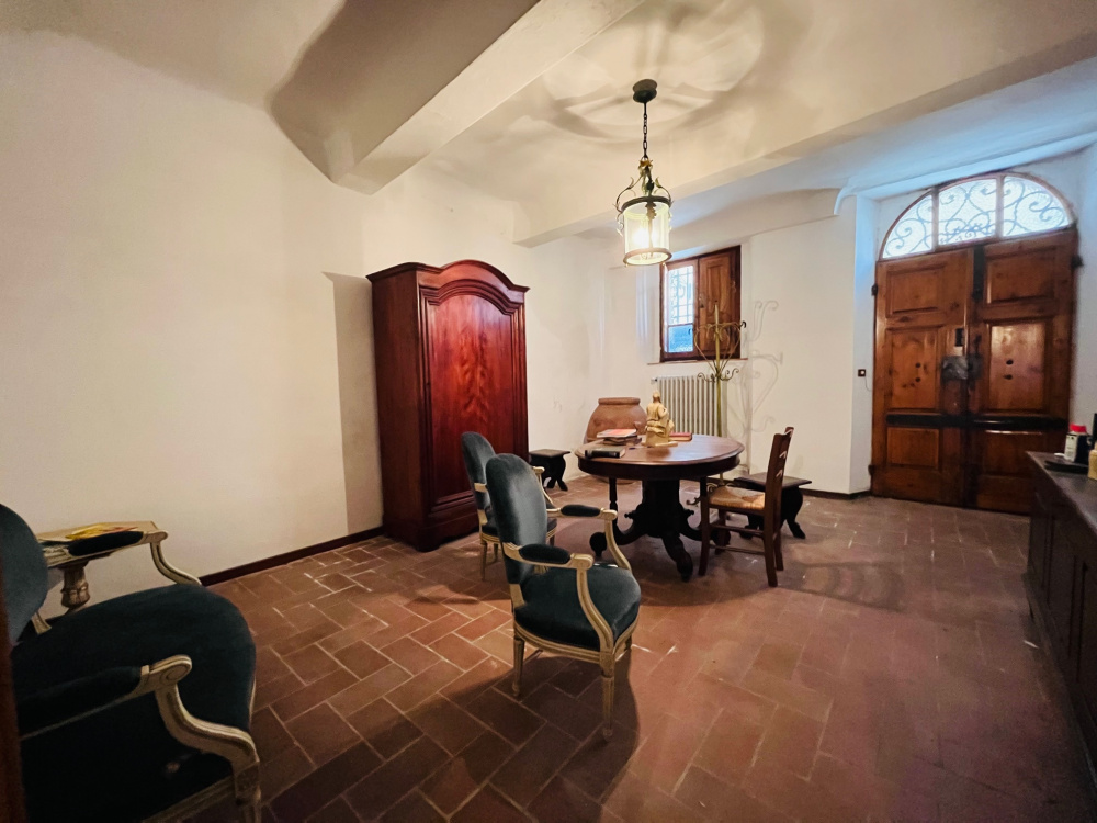 casa Torre indipendente con terrazze giardino privato garage Santa Maria a Monte in vendita