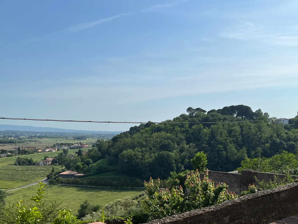 casa Torre indipendente con terrazze giardino privato garage Santa Maria a Monte in vendita