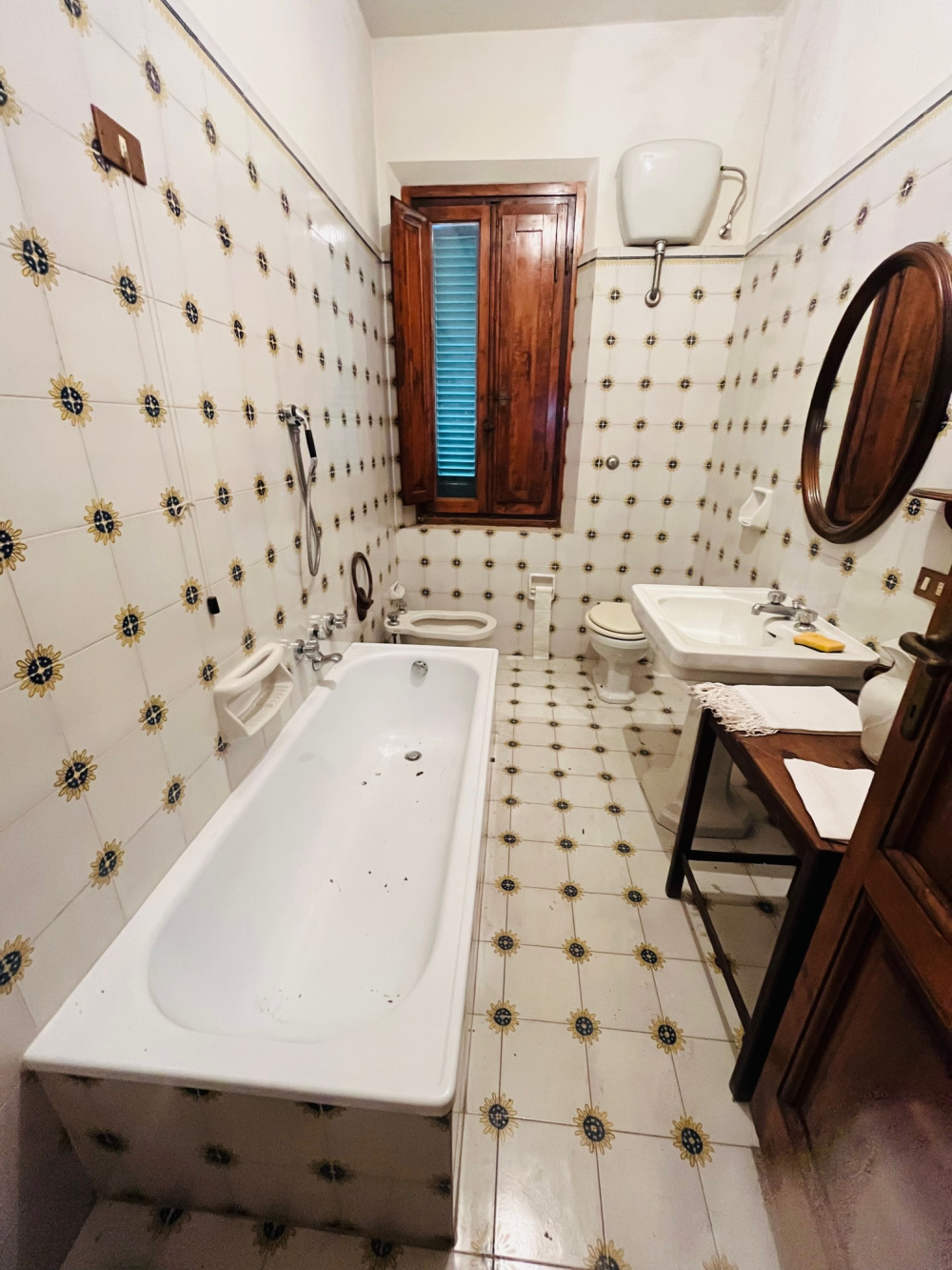 casa Torre indipendente con terrazze giardino privato garage Santa Maria a Monte in vendita